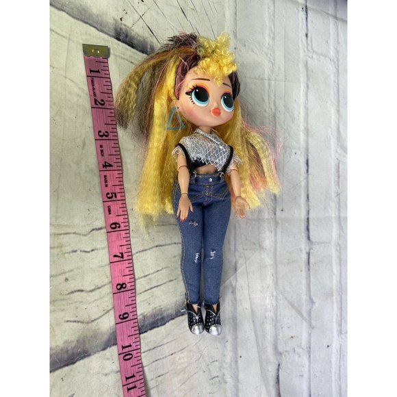 LOL Surprise OMG Remix Pop B.B. Fashion Doll With Outfit and Shoes MGA - Picture 10 of 10
